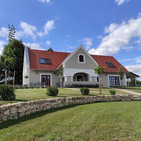 Villa Tilia Vászoly Exterior foto